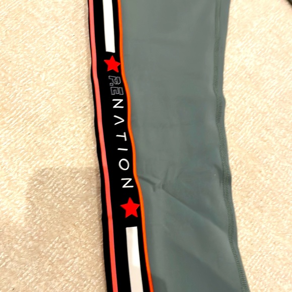 PE Nation Set (Top & Leggings) Size S - Picture 3 of 4